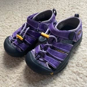 Keen Sandals size 8